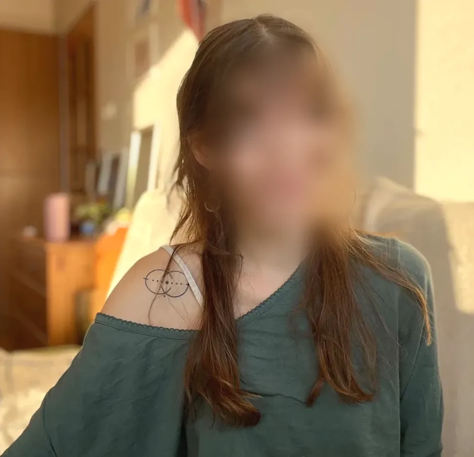 Sara, 28