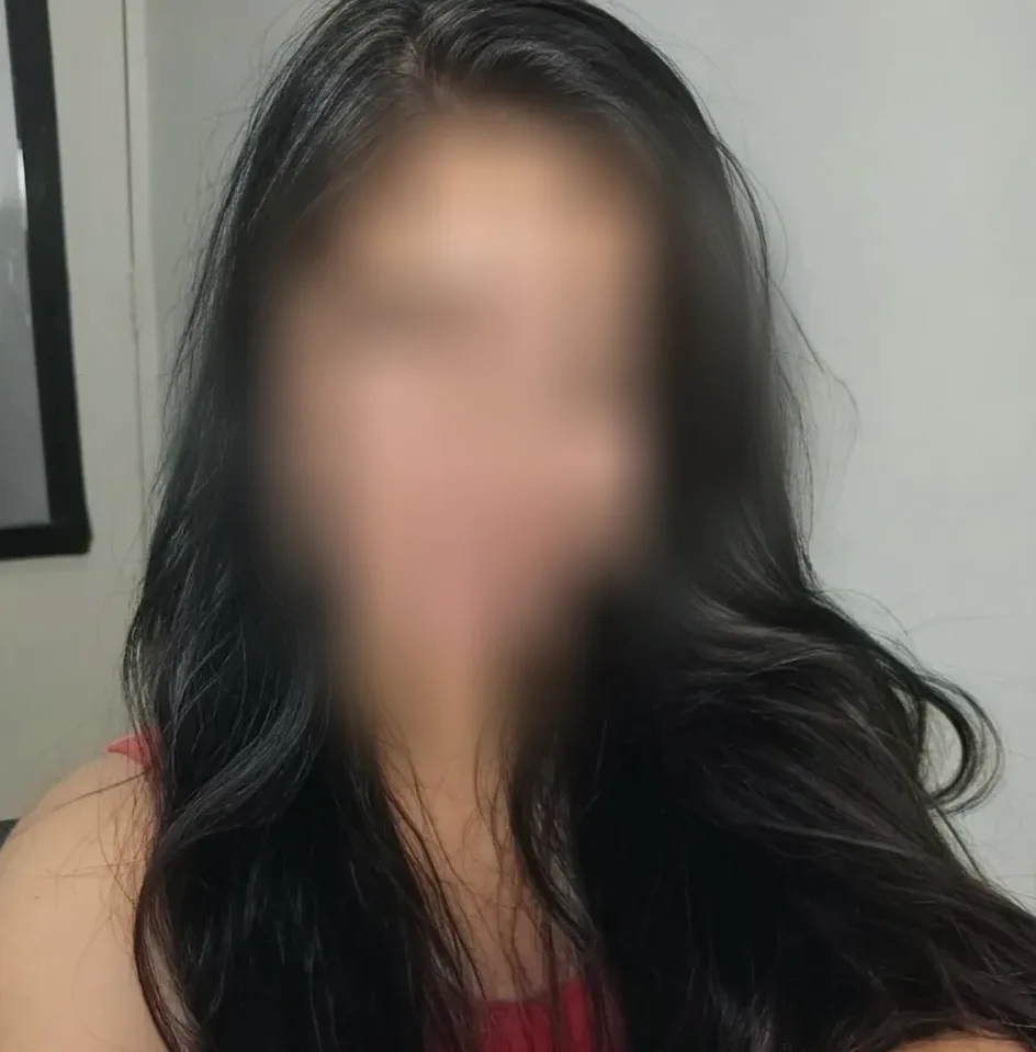 Shania, 21