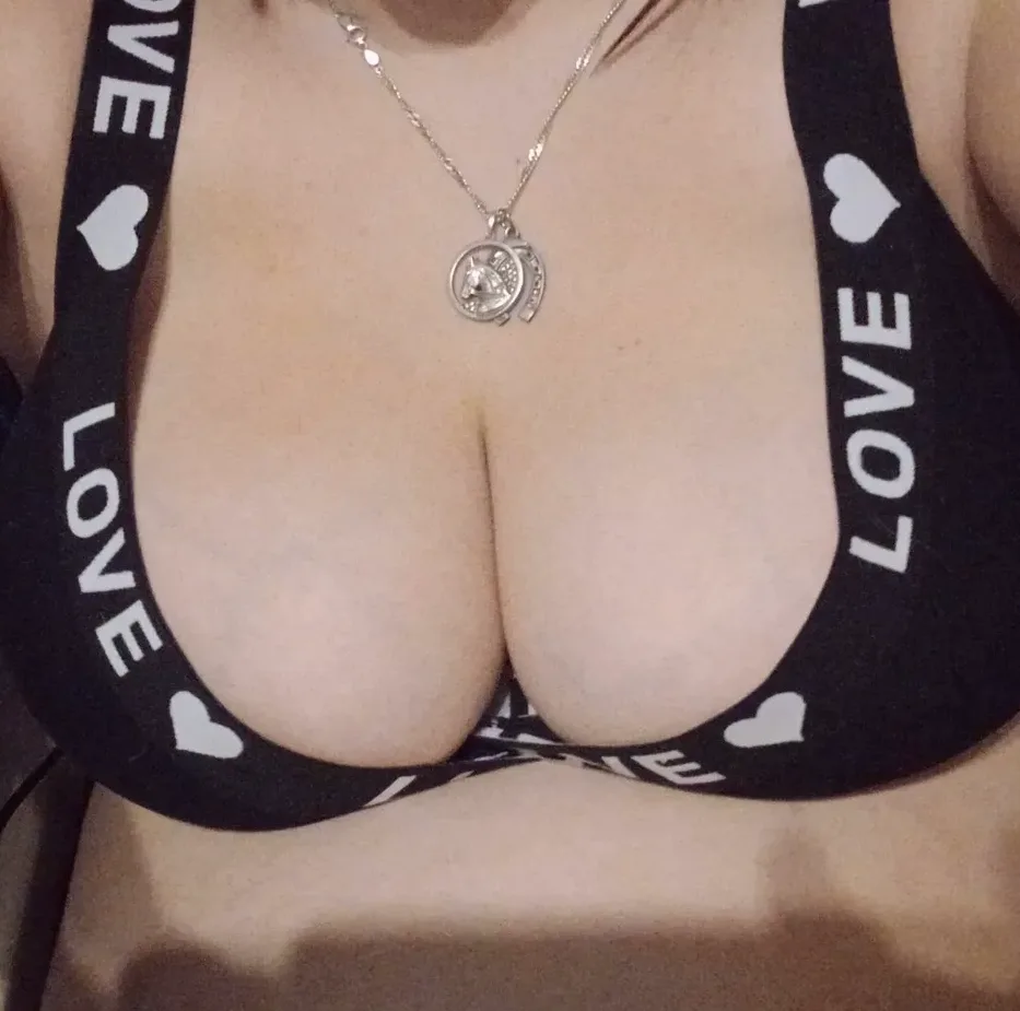 Sofie, 26